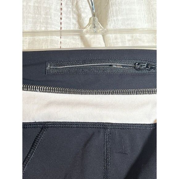 LULULEMON Reflective Run Inspire Crop Black White Leggings Size 2. W - Picture 7 of 9